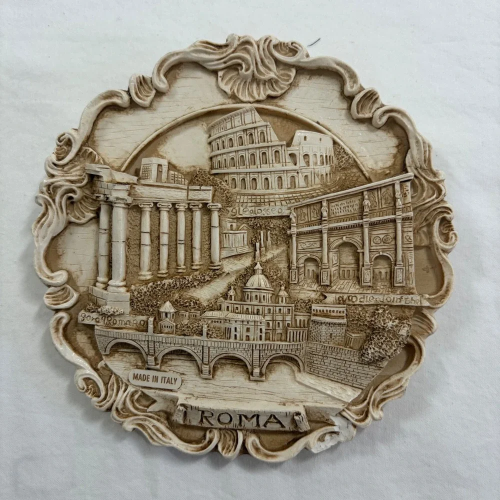 Vema Italy Roma 3D Hand Carved Italy Colosseum Roman Landmark Wall Hanging 6 in